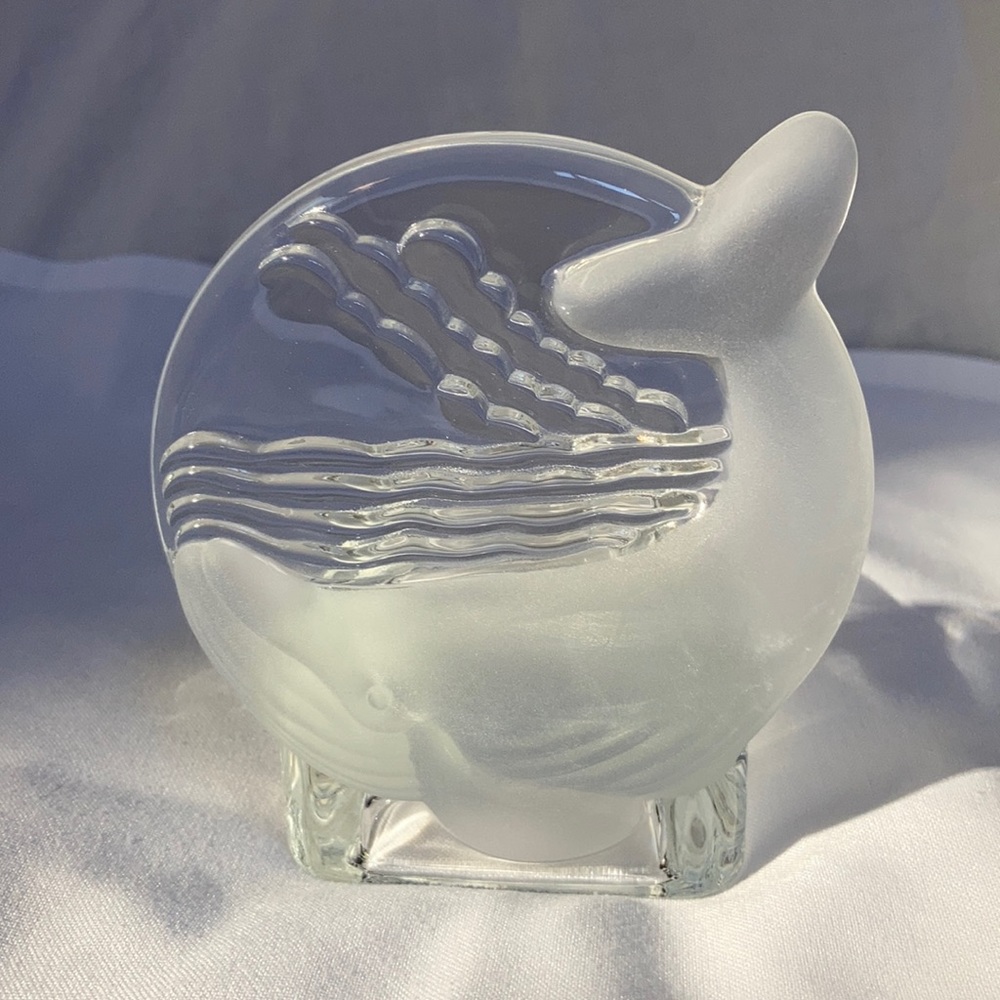 Whale candle holder